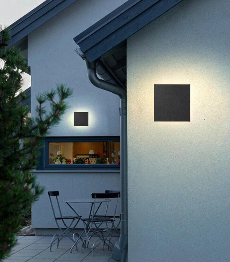 Nova - Contemporary Reflective Disc Wall Lamp - InspiraDesigns 