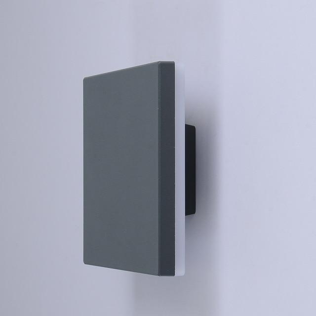 Nova - Contemporary Reflective Disc Wall Lamp - InspiraDesigns 